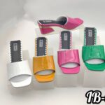 1B-61 Glossy Open-Toe Slide Sandals